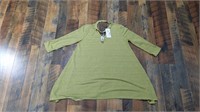 Lovely J Green Top Size Small