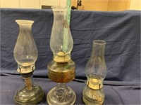 3 kerosene lamps