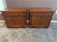 LOT OF 2 NIGHT STANDS