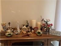 MISC LOT DECORATIONS/CANDLES/FIGURINES ETC