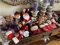 LARGE LOT WITH CHRISTMAS DECORATIONS