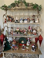 LARGE LOT OF CHRISTMAS ITEMS ORNAMENTS ETC