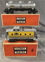 Boxed Lionel 6557 & 6415 Freight Cars