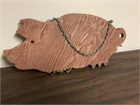 CUT OUT WOOD PIG