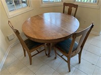 ANTIQUE OAK TABLE WITH 3 CHAIRS