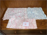 BEAUTIFUL LINEN LOT