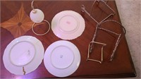 Lot 3 Vintage Plates & 1 ornament-1 plate cracked