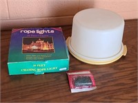 Tupperware Cake Carrier, Lights +