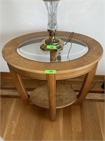 MCM STYLE END TABLE, BEVELED GLASS TOP 30" x 24"