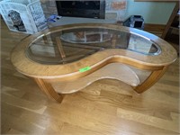 MCM STYLE COFFE TABLE WITH DAMAGE- GLASS TOP>>>