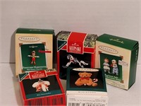 Hallmark Keepsakes 5 miniatures