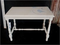 Beautifully Painted Table w/Bird