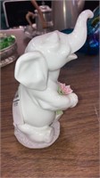 Lladro’ elephant “lucky in love” figurine
