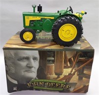 Ertl 1:16 John Deere 830 200th Birthday Tractor