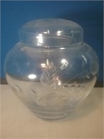 Etched glass ginger jar 7 in tall with lid