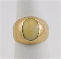 14K Gold Ring w/ Oval Stone