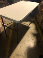 (6qty) 2'x6' Foldable Tables