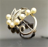 Sterling silver Pearl style brooch pin