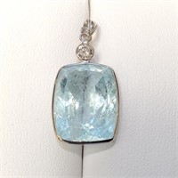 $2000 14K  Aquamarine(12.6ct) Diamond(0.2ct) Penda