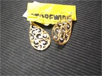 10KT TT Gold Swirl Teardrop Earrings