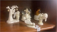 Lot of 5 Dept. 56/Snowbabies with musical snow