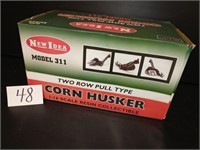 New Idea 1/16 scale Model 311 Corn Husker