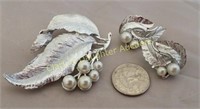Sarah Coventry pin & clip earrings