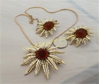 Vintage Sarah Coventry pin & earrings set