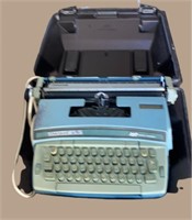 Smith Corona Typewriter & Case