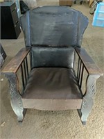 Vintage Rocking Chair measures 22" x 20" x 37"