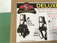 New Deluxe Harness W/ Tool Bag “Small”