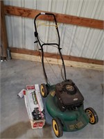 WEEDEATER PUSH LAWN MOWER W/ EXTRA BLADES