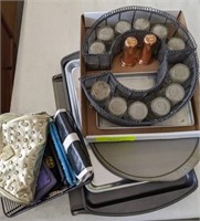 COIN PURSES, ROUND OF SHOT GLASSES AND COOKIE TRAY