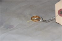 Ladies 14K gold wedding ring- 3.4g
