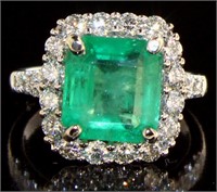 14kt Gold 4.72 ct Emerald & Diamond Ring