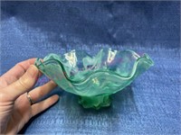 Vintage green art glass stemmed bowl