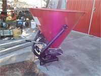 **NEW** FERTILIZER SPREADER