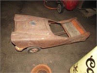 TOY FIRE TRUCK CAR FOR PARTS/RESTORATION