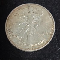 1988 WALKING LIBERTY Silver Dollar 1 Troy Oz.