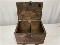 Wooden New Holland Machine Co Battery Box