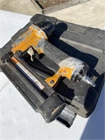 AIR TOOL BOSTITCH NAILER