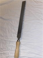 15” MERCER COMMERCIAL FILE W/WOOD HANDLE