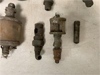 lot of 9 oilers and parts