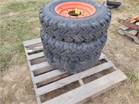 Pair 7.5-16 tires
