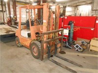 Toyota 5,000# gas warehouse forklift,