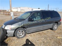 2005 Ford FREESTAR mini-van,