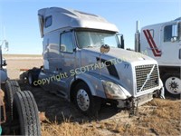 2006 Volvo Conventional Intigrated cab, twin screw