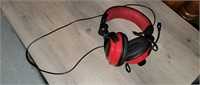 Dreamgear Black/red headset with mic works