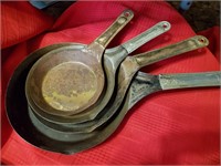 4 Vintage Pans, Rusty