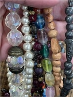 Lot of Very Pretty Vintage Necklaces/Beads